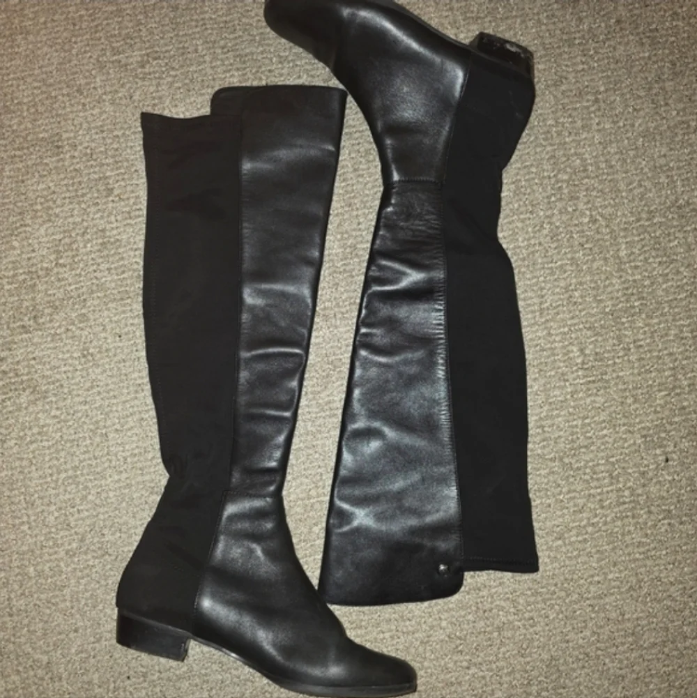 Vince Camuto Elegant Black Over-the-Knee Boots